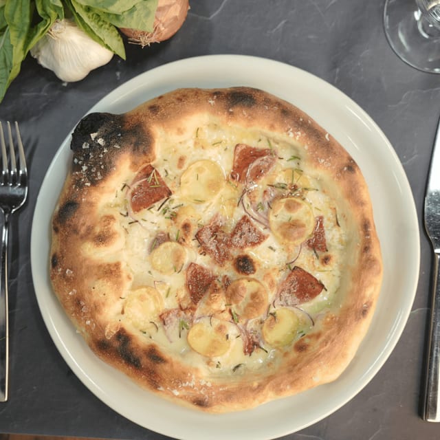 Bianca Pizza.